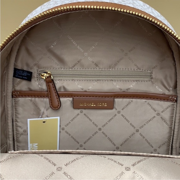 MICHAEL KORS Kenly Medium Backpack Signature
Vanilla Bag - Picture 5 of 14